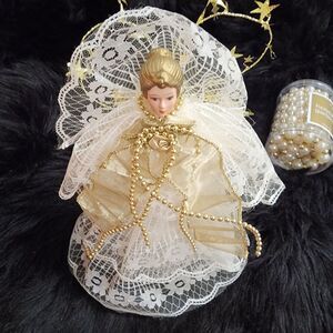 Small Angel Christmas tree Topper and 9ft Pearl and Gold Toned Beaded Garland
